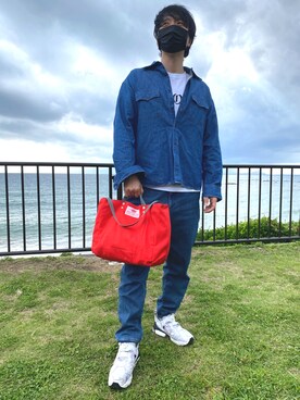 「NECESSARY or UNNECESSARY（ネセサリーオアアンネセサリー）のアイテム（トップス）」を使った、agiさん（メンズ・178cm）の春コーディネート