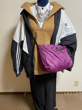 「VANQUISH（ヴァンキッシュ）のアイテム（アクセサリー）」を使った、agiさん（レディース・163cm）の春コーディネート