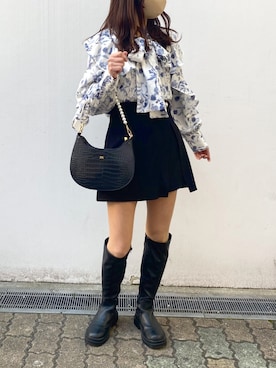 小坂祐美さんのコーディネート