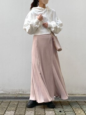 小坂祐美さんのコーディネート