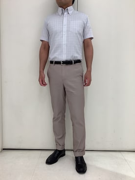 「TOKYO SHIRTS（トウキョウシャツ）の【吸水速乾】 形態安定ノンアイロン ボタンダウン 半袖ビジネスワイシャツ（ビジネスシャツ、グレー系）」を使った、BRICK HOUSE シャツ工房 大和郡山イオンモール店さん（メンズ・176cm）の夏コーディネート