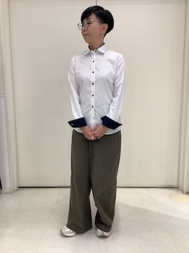 「アイテム（ビジネスシャツ）」を使った、BRICK HOUSE シャツ工房 大和郡山イオンモール店さん（レディース・152cm）の秋コーディネート