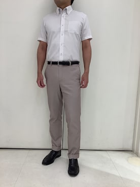「TOKYO SHIRTS（トウキョウシャツ）の【吸水速乾】 形態安定ノンアイロン ボタンダウン 半袖ビジネスワイシャツ（ビジネスシャツ、ベージュ系）」を使った、BRICK HOUSE シャツ工房 大和郡山イオンモール店さん（メンズ・176cm）の夏コーディネート