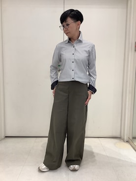 「アイテム（ビジネスシャツ）」を使った、BRICK HOUSE シャツ工房 大和郡山イオンモール店さん（レディース・152cm）の秋コーディネート