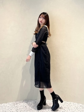 「EATME（イートミー）のアイテム（アクセサリー）」を使った、帆乃佳さん（レディース・164cm）の冬コーディネート
