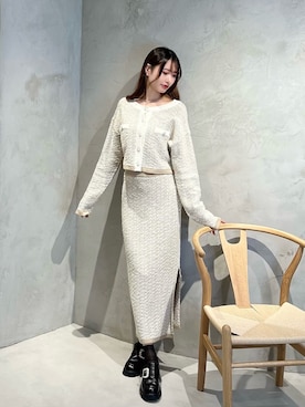 「EATME（イートミー）のアイテム（アクセサリー）」を使った、帆乃佳さん（レディース・164cm）の冬コーディネート