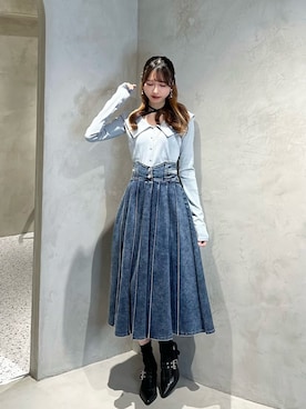 「EATME（イートミー）のアイテム（アクセサリー）」を使った、帆乃佳さん（レディース・164cm）の冬コーディネート