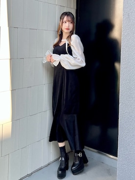 「EATME（イートミー）のアイテム（アクセサリー）」を使った、帆乃佳さん（レディース・164cm）の冬コーディネート