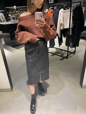 「EMODA（エモダ）のアイテム（イヤリング）」を使った、加納沙耶佳さん（レディース・152cm）の秋コーディネート