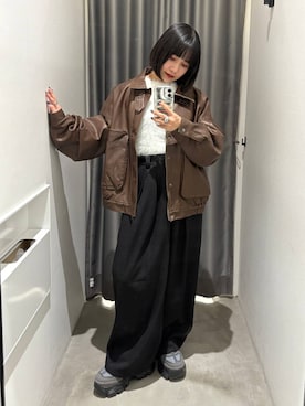 「アイテム（スラックス、ブラック系）」を使った、imamuuさん（レディース・154cm）の秋コーディネート