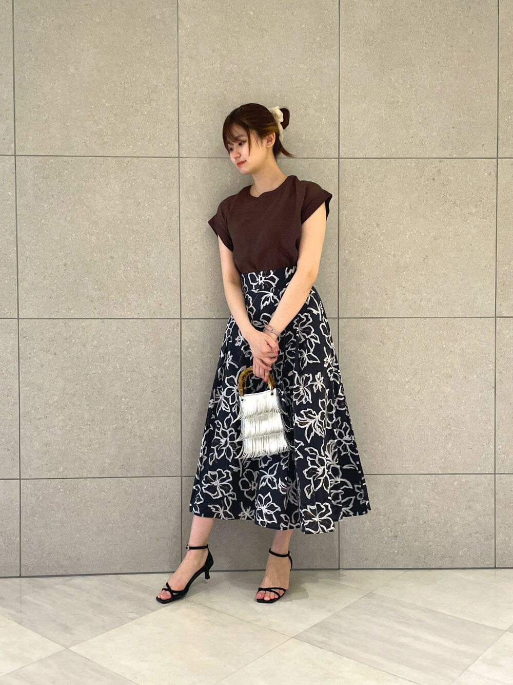 ドルチェアンドガッバーナ 藤の花フラワープリントスカート コットン