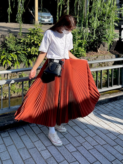 Graphpaperのスカートを使った人気ファッションコーディネート - WEAR