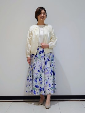 「INDIVI（インディヴィ）の【さらに軽く軽快！／着る日傘】ドルマントップス（シャツ/ブラウス、ホワイト系）」を使った、gissyさん（レディース・161cm）の春コーディネート