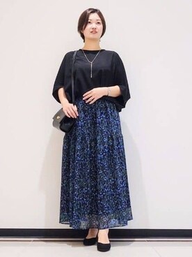 「INDIVI（インディヴィ）の【体型カバー/SETUP可能】ジョーゼット　ドルマンブラウス（シャツ/ブラウス、ブラック系）」を使った、gissyさん（レディース・161cm）の秋コーディネート