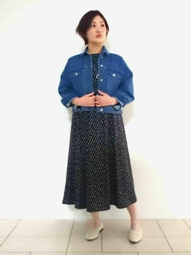 「インディヴィ」｜「アイテム（デニムジャケット）」を使った、gissyさん（レディース・161cm）の春コーディネート