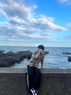 「AURALEE（オーラリー）のアイテム」を使った、hideさん（メンズ・165cm）の春コーディネート