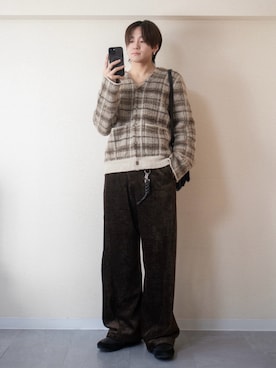 「アイテム（カーディガン/ボレロ）」を使った、ともきさん（メンズ・168cm）の冬コーディネート