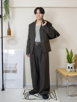 「WYM LIDNM（ウィム バイ リドム）のARC CURVED AMUNDSEN SLACKS（スラックス）」を使った、ともきさん（メンズ・168cm）の秋コーディネート