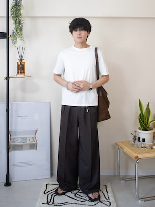 「WYM LIDNM(ウィム バイ リドム)のEXTRA FINE COTTON BASIC TEE -SLIM CROPPED FIT-(Tシャツ/カットソー)」を使った、ともきさん(メンズ・168cm)の夏コーディネート