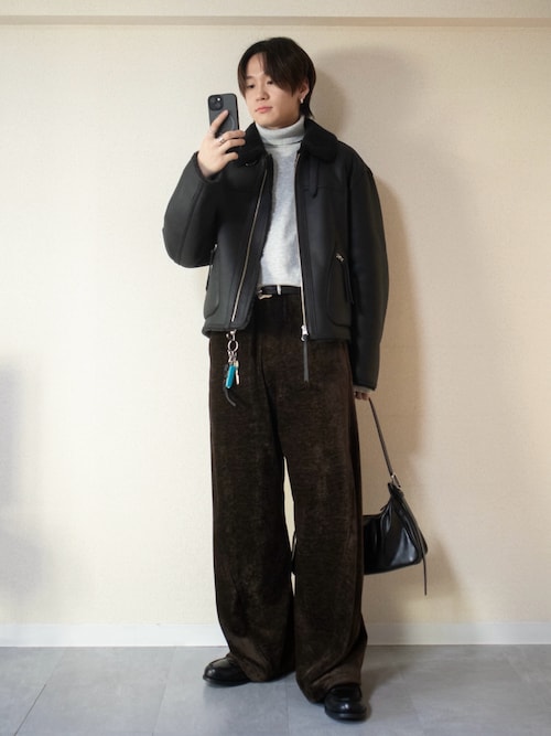 「WYM LIDNM（ウィム バイ リドム）のWOOL BLEND SMOOTH TURTLE NECK KNIT（ニット/セーター）」を使った、ともきさん（メンズ・168cm）の冬コーディネート