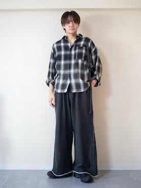 「アイテム（デジタル腕時計）」を使った、ともきさん（メンズ・168cm）の秋コーディネート