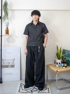 「EPNK（イーピーエヌケー）のFormed cropped shirt / フォームクロップドシャツ（シャツ/ブラウス、グレー系）」を使った、ともきさん（メンズ・168cm）の春コーディネート
