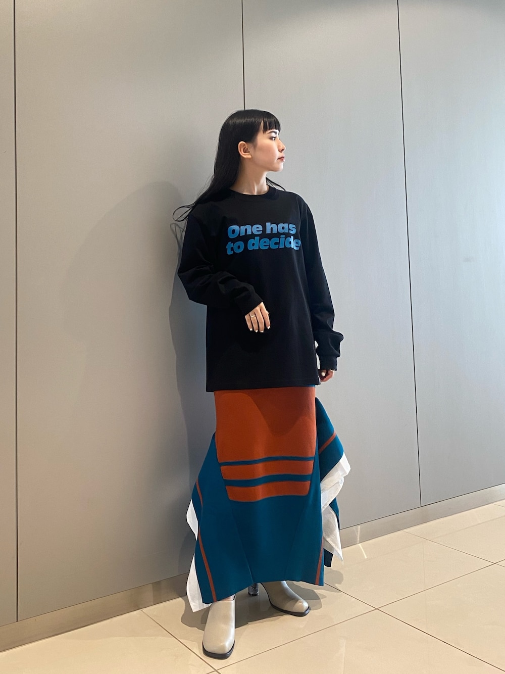 2トーンボーダーアシメニットスカートを使った人気ファッションコーディネート - WEAR