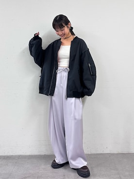 「アイテム（MA-1）」を使った、YOSHIEさん（レディース・156cm）の秋コーディネート