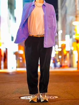 スニーカーを使った 青シャツ の人気ファッションコーディネート Wear