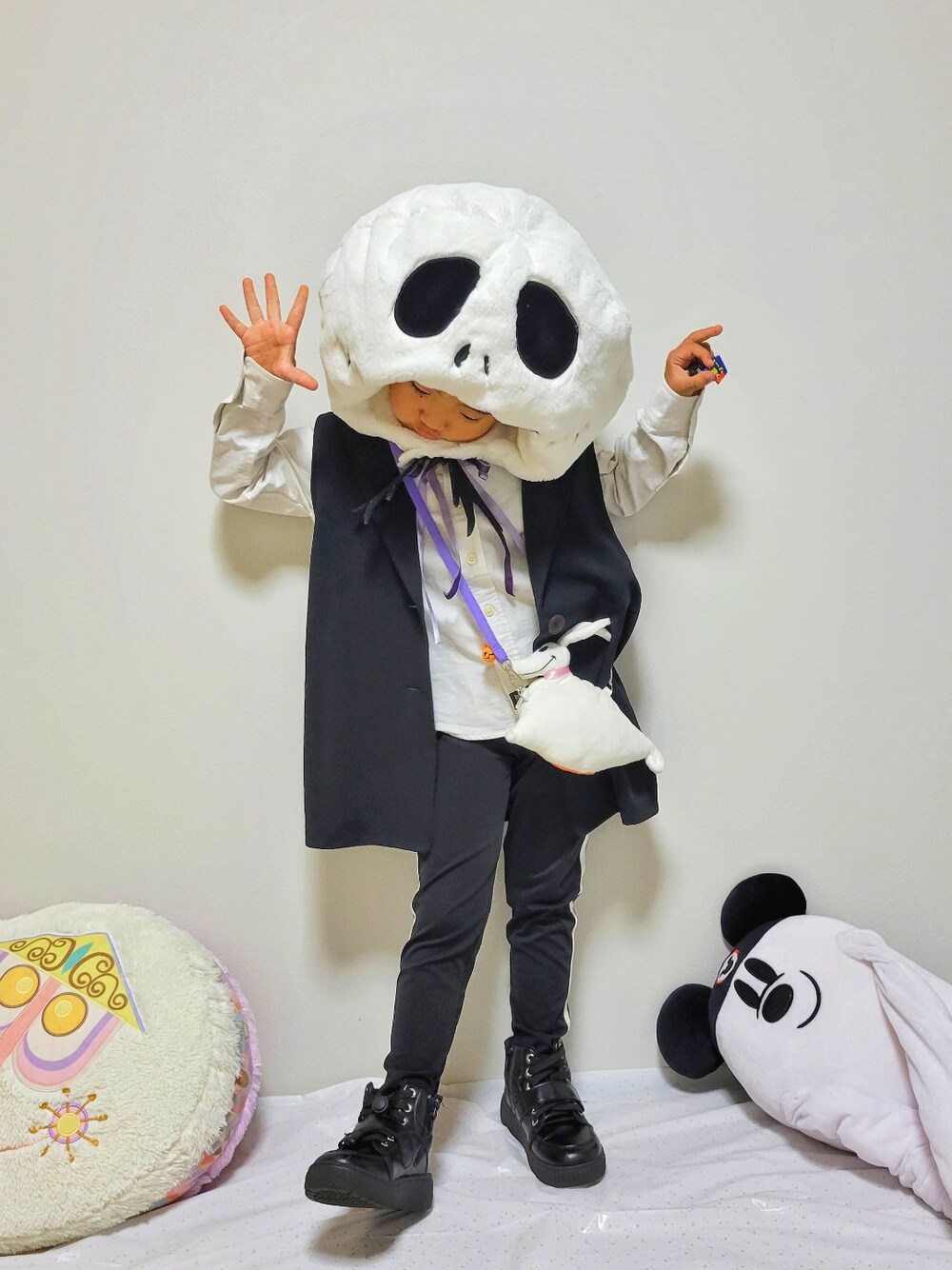 「WEARハロウィン2022、ハロウィンコーデ、ディズニーコーデ、ディズニーバウンド、ベスト、ジレ、モノトーン、男の子コーデ、プチプラ」｜「しまむらのアイテム（ベスト、ブラック系）」を使った、keitetu2384さん（キッズ・110cm）の秋コーディネートの1枚目の写真