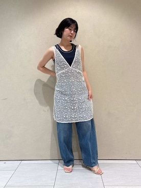 「MIESROHE（ミースロエ）のストレートカーブデニムパンツ（デニムパンツ、ブルー系）」を使った、MIESROHEさんの春コーディネート