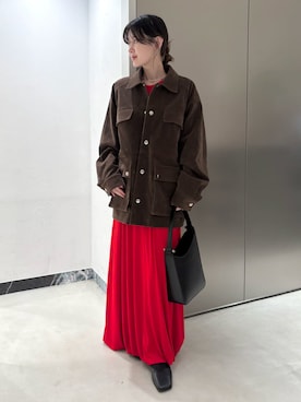 「アイテム（ミリタリージャケット）」を使った、MIESROHEさん（レディース・155cm）の秋コーディネート