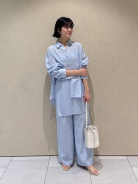 「MIESROHE（ミースロエ）のカットワークバッグ（トートバッグ、ホワイト系）」を使った、MIESROHEさんの春コーディネート