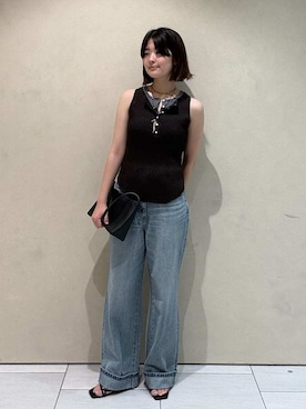 「MIESROHE（ミースロエ）のレザートングストラップサンダル（Sandals、ブラック系）」を使った、MIESROHEさんの夏コーディネート