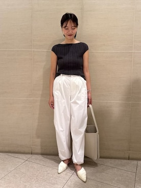 「アイテム（シュシュ）」を使った、MIESROHEさん（レディース・167cm）の秋コーディネート