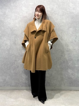 「アイテム（ポンチョ）」を使った、MIESROHEさん（レディース・155cm）の秋コーディネート
