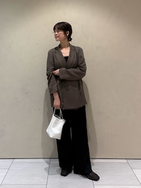 「MIESROHE（ミースロエ）のカップインベアトップ（チューブトップ、ブラック系）」を使った、MIESROHEさんの夏コーディネート