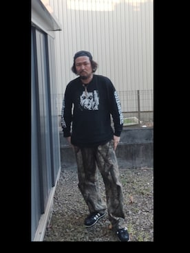 「Supreme （シュプリーム）のアイテム（トップス）」を使った、tsuchiyakazunori4342さん（メンズ・175cm）の春コーディネート