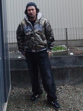 「Supreme （シュプリーム）のアイテム（トップス）」を使った、tsuchiyakazunori4342さん（メンズ・175cm）の春コーディネート