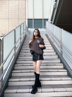 「GYDA（ジェイダ）のフェイクレザー スカートライクショートパンツ（スカート）」を使った、yuunaさん（レディース・152cm）の冬コーディネート
