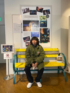 「Levi's（リーバイス）のアイテム（スラックス、ブラック系）」を使った、goodwalkinuedaさん（メンズ・170cm）の秋コーディネート