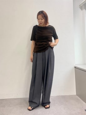 「Omekashi（オメカシ）の【肩紐のアレンジ可能◎】シアーベロアドロストTシャツ（Tシャツ/カットソー、ブラウン系）」を使った、yukaさん（レディース・159cm）の夏コーディネート