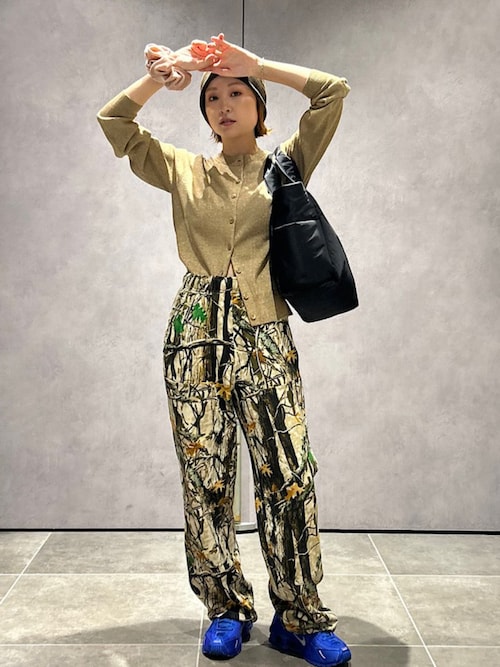 SHIPS Primary Navy Label:〈手洗い可能〉VICTORIA ラメ カーディガン