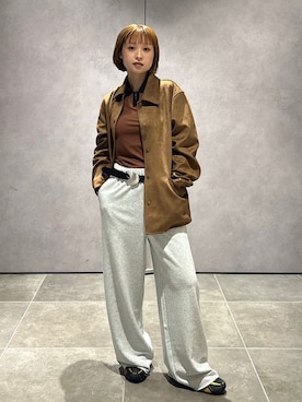 「シップス」｜「アイテム（スウェットパンツ）」を使った、山口さん（レディース・160cm）の秋コーディネート