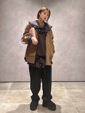 「UGG（アグ）のアイテム（ブーツ）」を使った、山口さん（レディース・160cm）の秋コーディネート