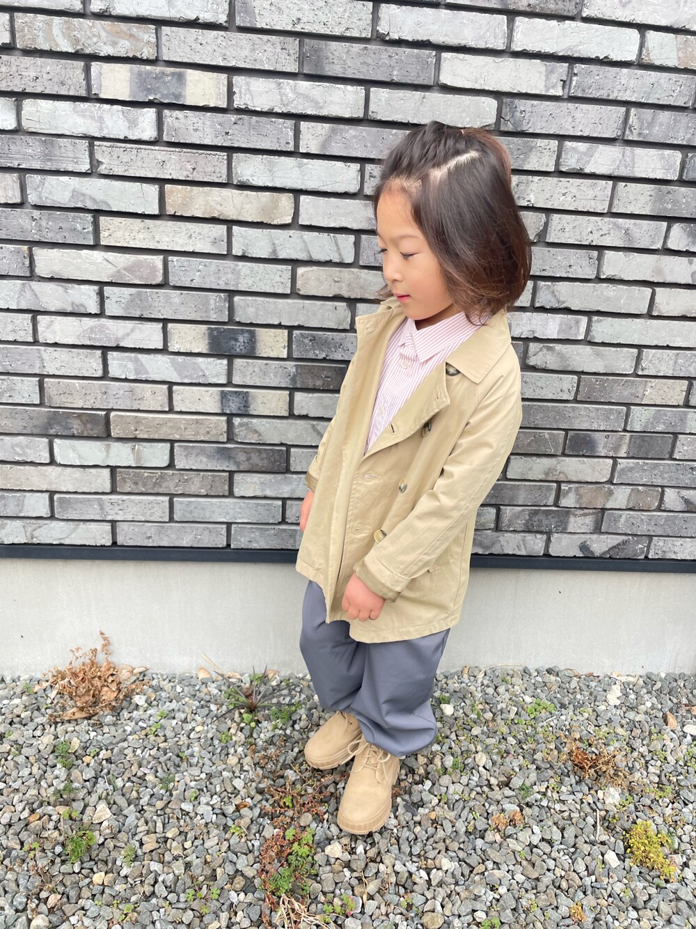 「#ロン毛男子、プチプラ、キッズファッション、トレンチコート」｜「ZARA KIDSのアイテム（トレンチコート、ベージュ系）」を使った、yui☺︎_6さん（キッズ・120cm）の冬コーディネートの1枚目の写真