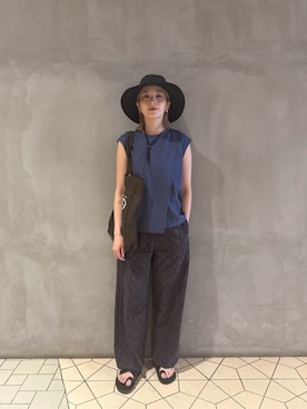 「BEAUTY&YOUTH UNITED ARROWS（ビューティーアンドユースユナイテッドアローズ）のアイテム（サンダル）」を使った、asou suguriさん（レディース・161cm）の夏コーディネート