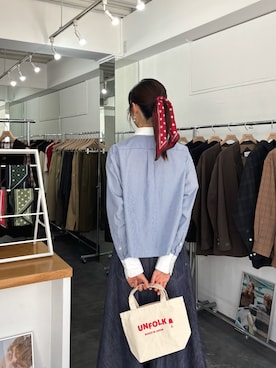 「アイテム（デニムスカート）」を使った、Kanaさん（レディース・169cm）の秋コーディネート