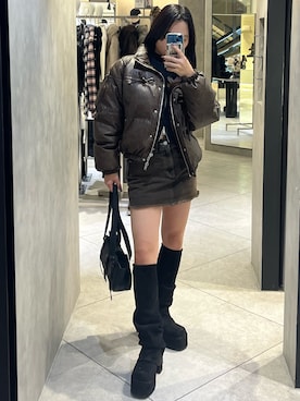 「スカートコーデ」｜「アイテム（ダウンジャケット/コート）」を使った、関口優香さん（レディース・155cm）の冬コーディネート