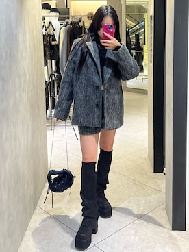 「アイテム（シュシュ）」を使った、関口優香さん（レディース・155cm）の冬コーディネート